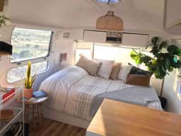 Vintage 1969 Airstream - Desert Getaway