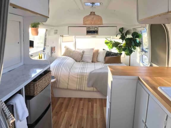 Vintage 1969 Airstream - Desert Getaway